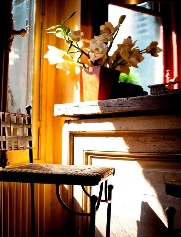 ***  Hotel De La Tulipe باريس فرنسا