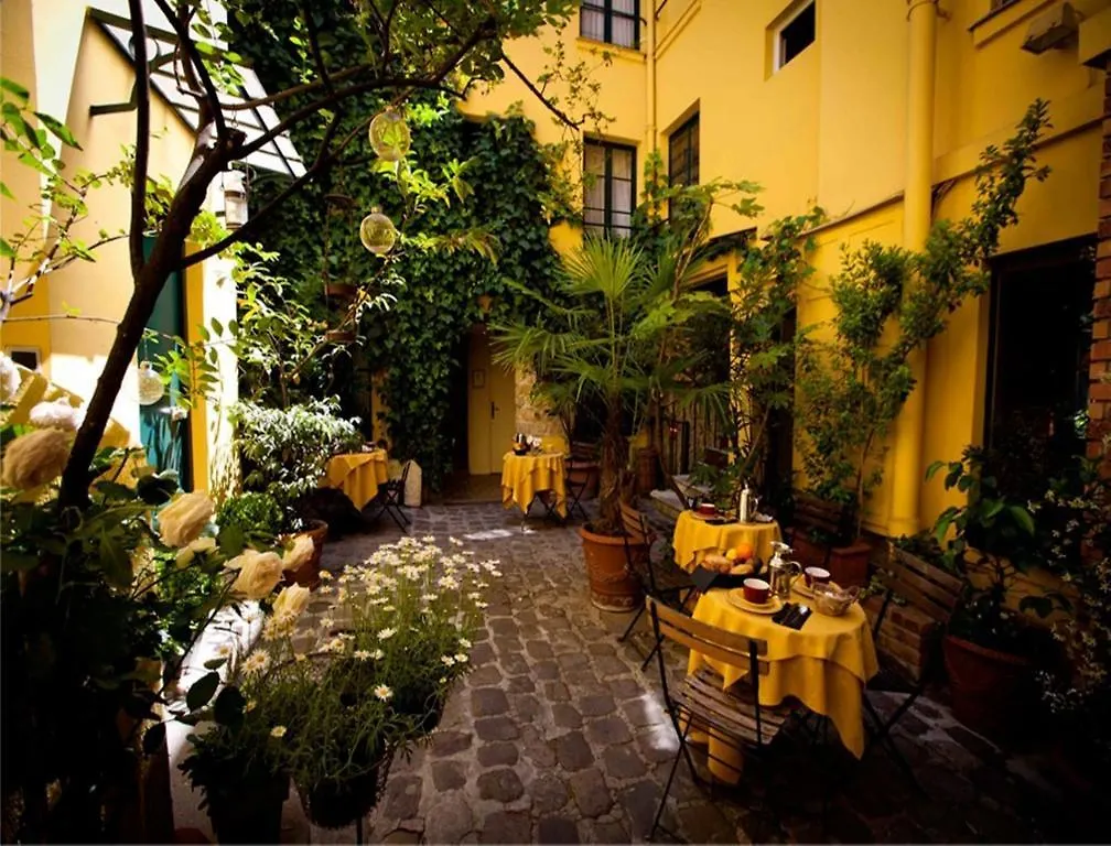 Hotel De La Tulipe باريس 3*,  فرنسا
