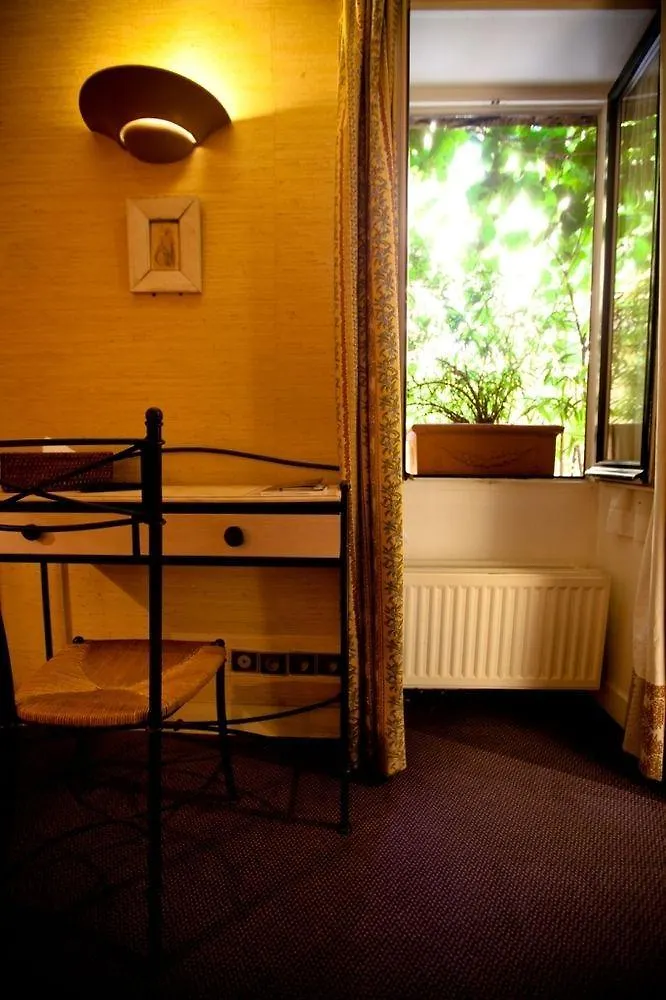 Hotel De La Tulipe باريس فرنسا
