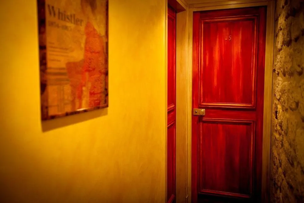 Hotel De La Tulipe باريس