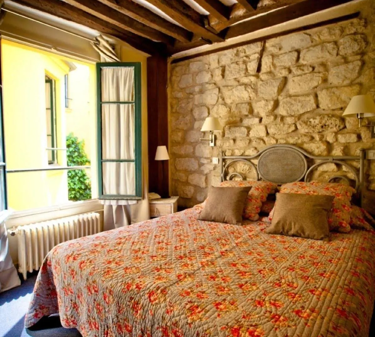 Hotel De La Tulipe باريس
