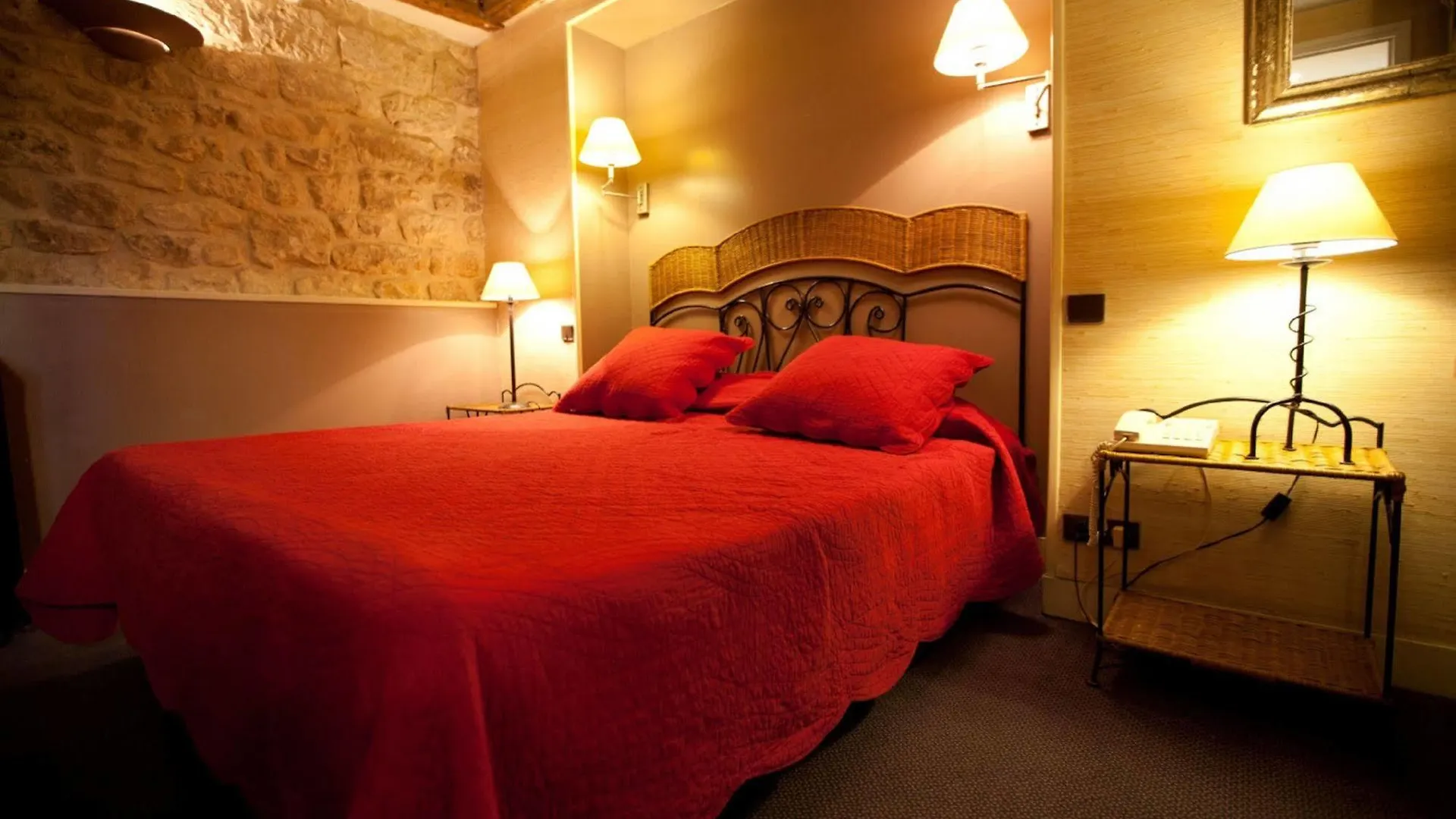 Hotel De La Tulipe باريس