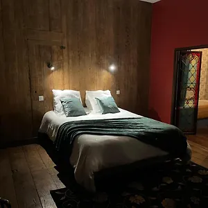  Bed and breakfast Mercier De Montigny - Les Du Beffroi - Et Massage Francia